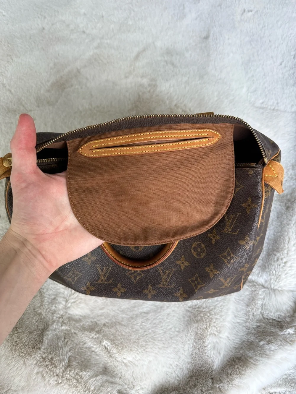 Louis Vuitton Speedy 30